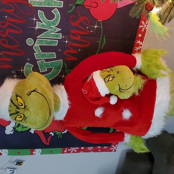 THE GRINCH DOOR HANGER - Picture 8 of 9